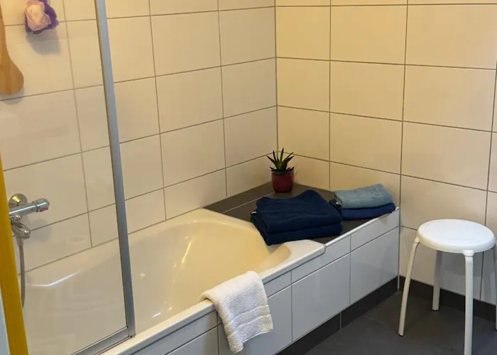 Schoene Oberwohnung In Osternburg *